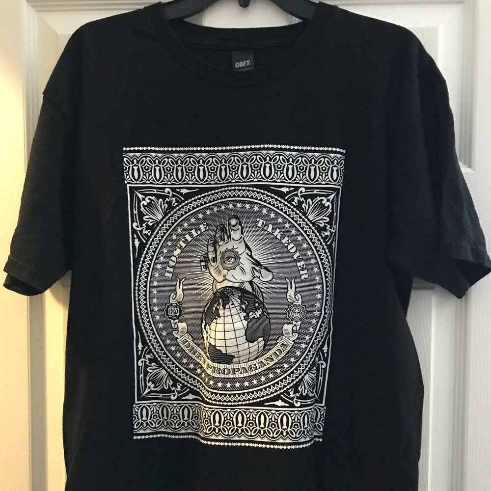 Obey tee